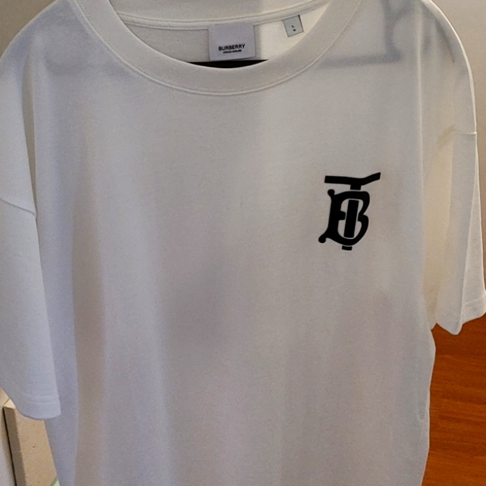 Large Burberry T shirt
